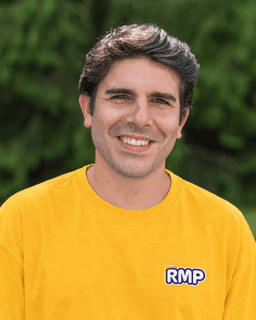 Portrait de Julien Aboukrat, Directeur de la Publication